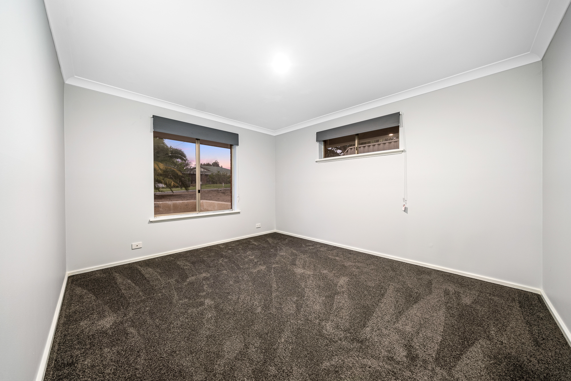 45743060 1635411360 5113 4towardawaywannerooweb 2