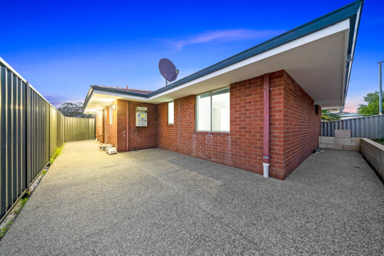 45743068 1635411368 15931 4towardawaywannerooweb 9