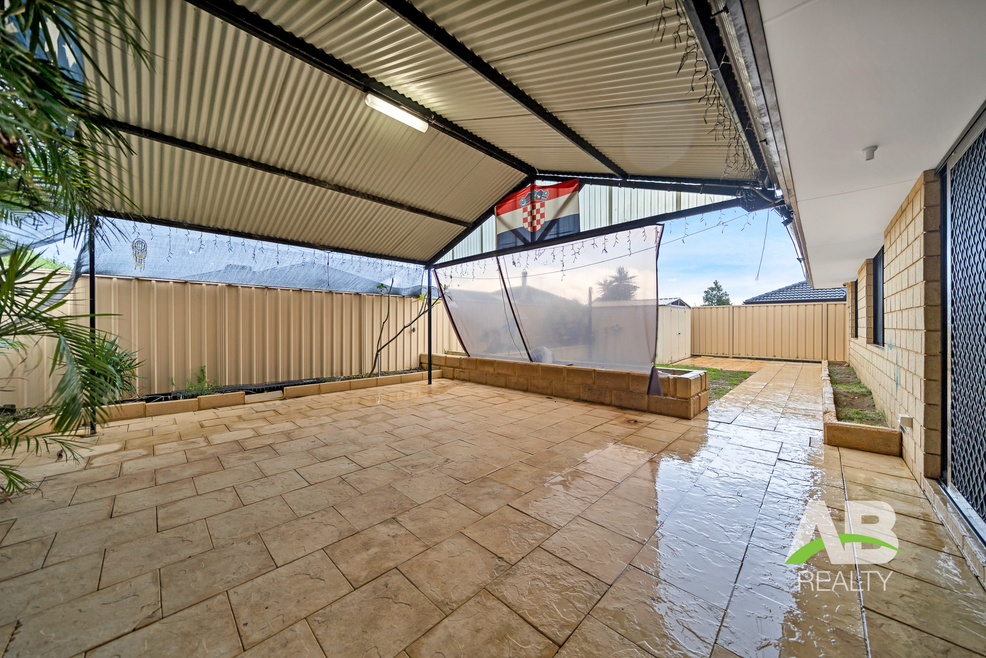 68240071 1689828990 4292 130elliotrdhockinglrlogo 14