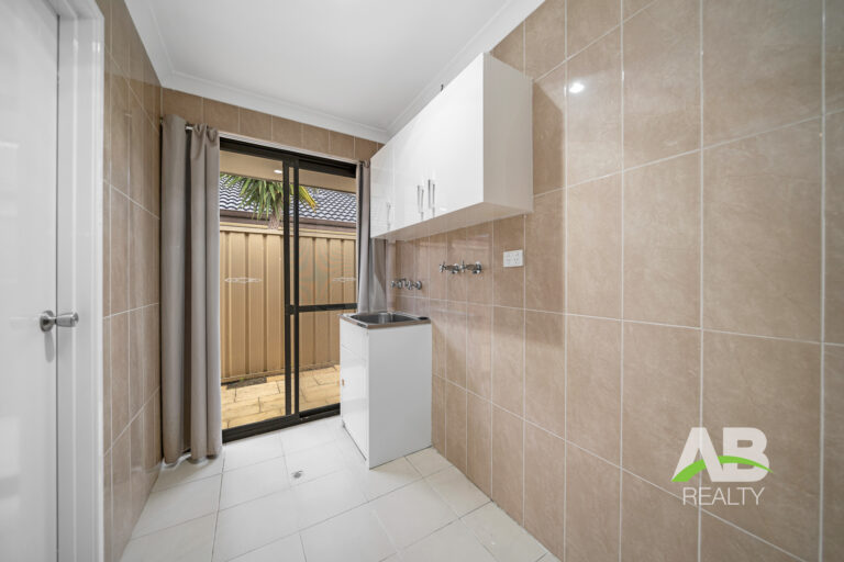 68240085 1689829005 4778 130elliotrdhockinglrlogo 9