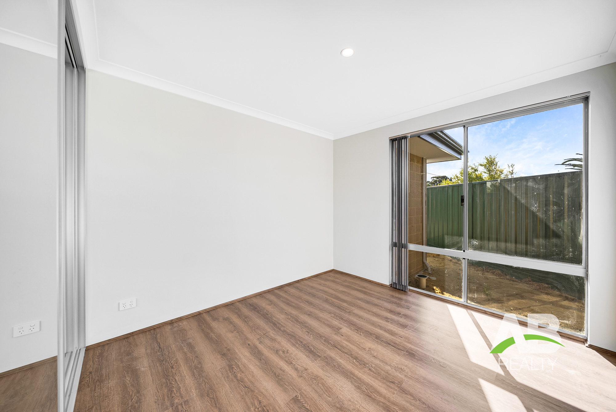 74385785 1697688870 14888 40winshipavewanneroolrlogo 10