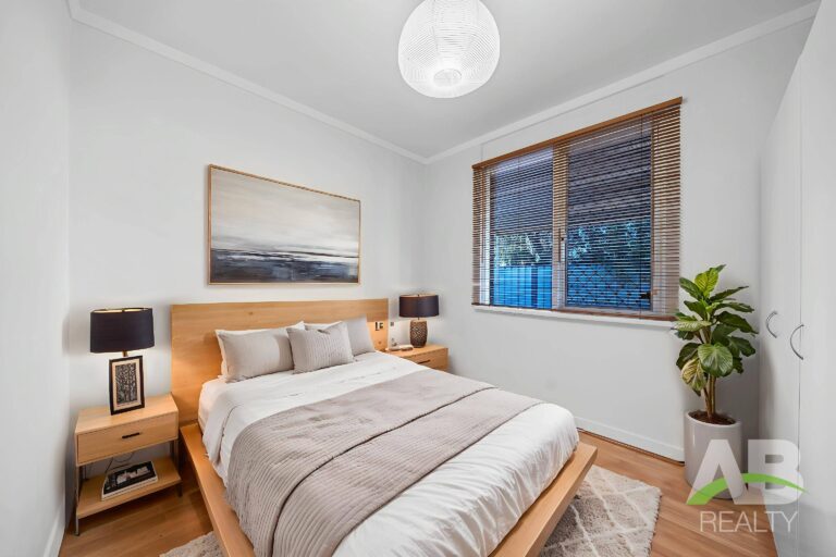 174682126 1763001635 70881 31B Winship Ave WannerooHRNoLogo 3 Bedroom Scandinavian