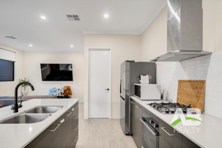 175471090 1763439220 88275 5AttadaleAveDarchLRLogo