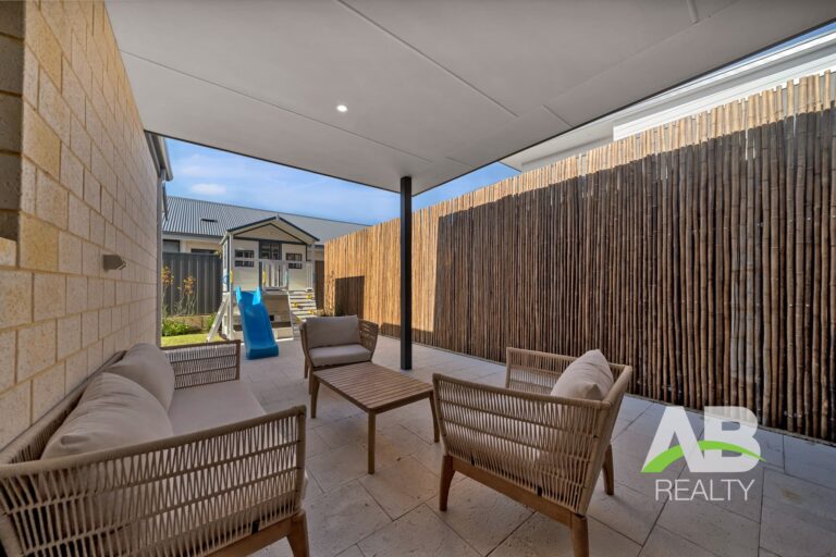 175471186 1763439234 75566 5AttadaleAveDarchLRLogo