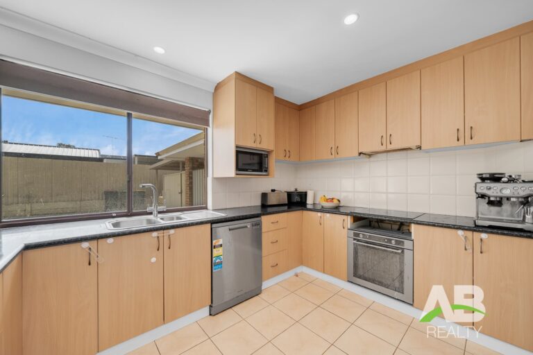 177053491 1764226280 92516 8MundereePlWannerooLRLogo