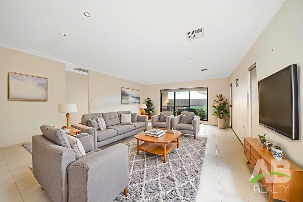 181862260 1767942298 83966 50 Panzano Cct WoodvaleHRNoLogo 8 LivingRoom Scandinavian