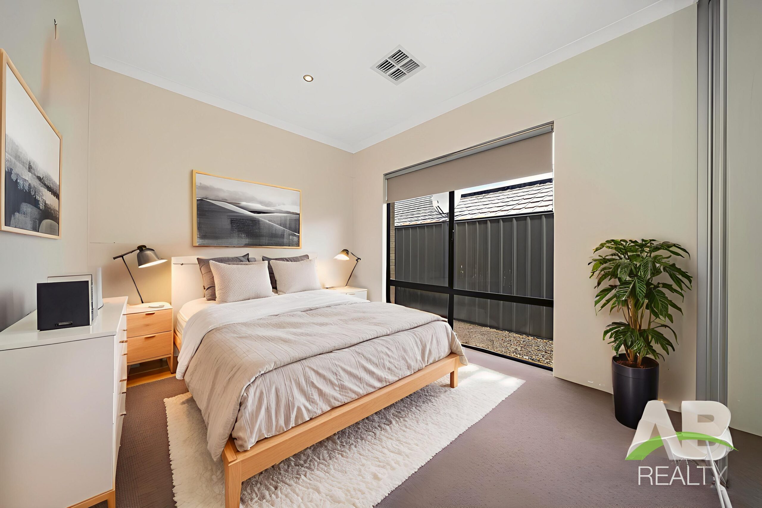 181862262 1767942300 95835 50 Panzano Cct WoodvaleHRNoLogo 9 Bedroom Scandinavian