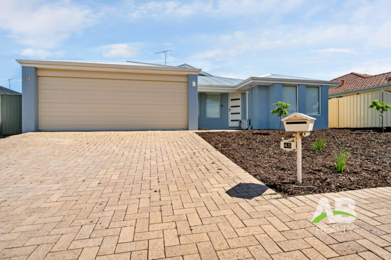 75161252 1698806538 29056 45MediaCresBanksiaGroveLRLogo