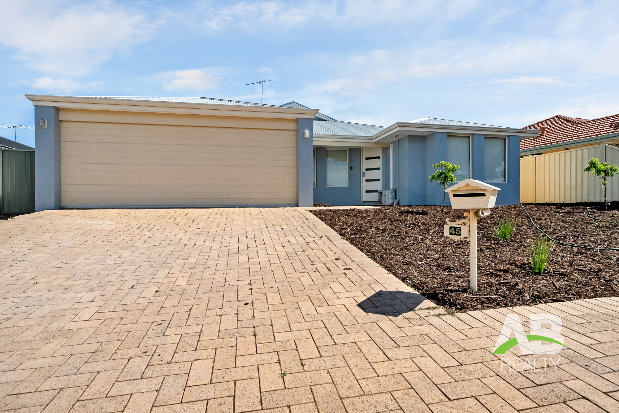 75161252 1698806538 29056 45MediaCresBanksiaGroveLRLogo