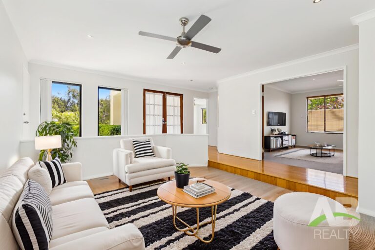 179748591 1765505761 63385 DSC00159 LivingRoom Scandinavian