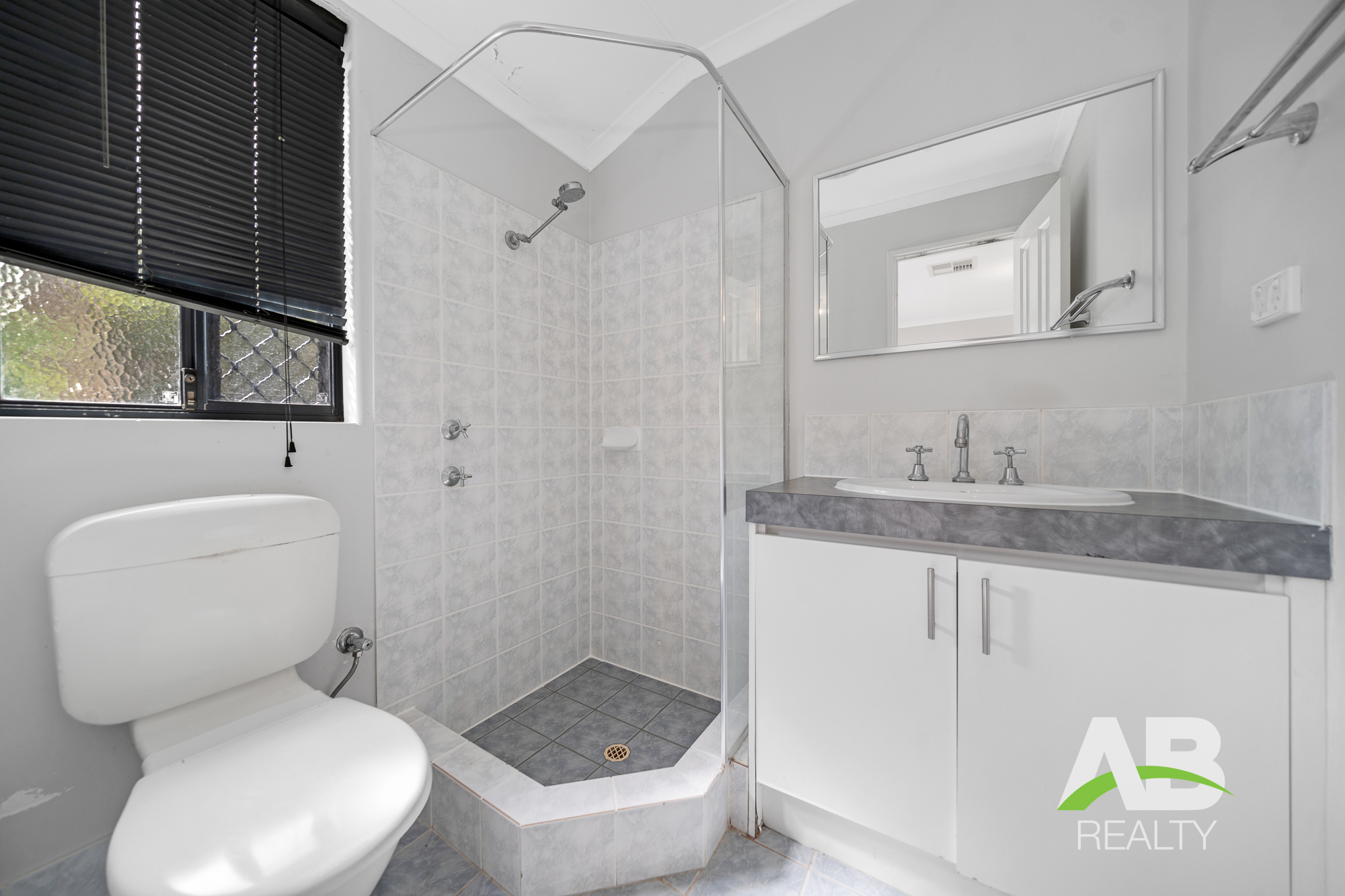 104034184 1723602710 63638 32BibbulmunEntranceSinagraLRLogo