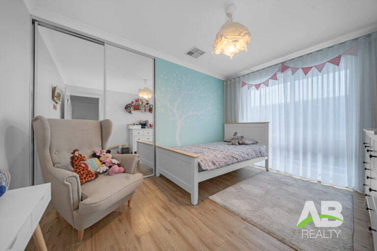 105258390 1724217071 84398 35GoundreyDrPearsallLRLogo