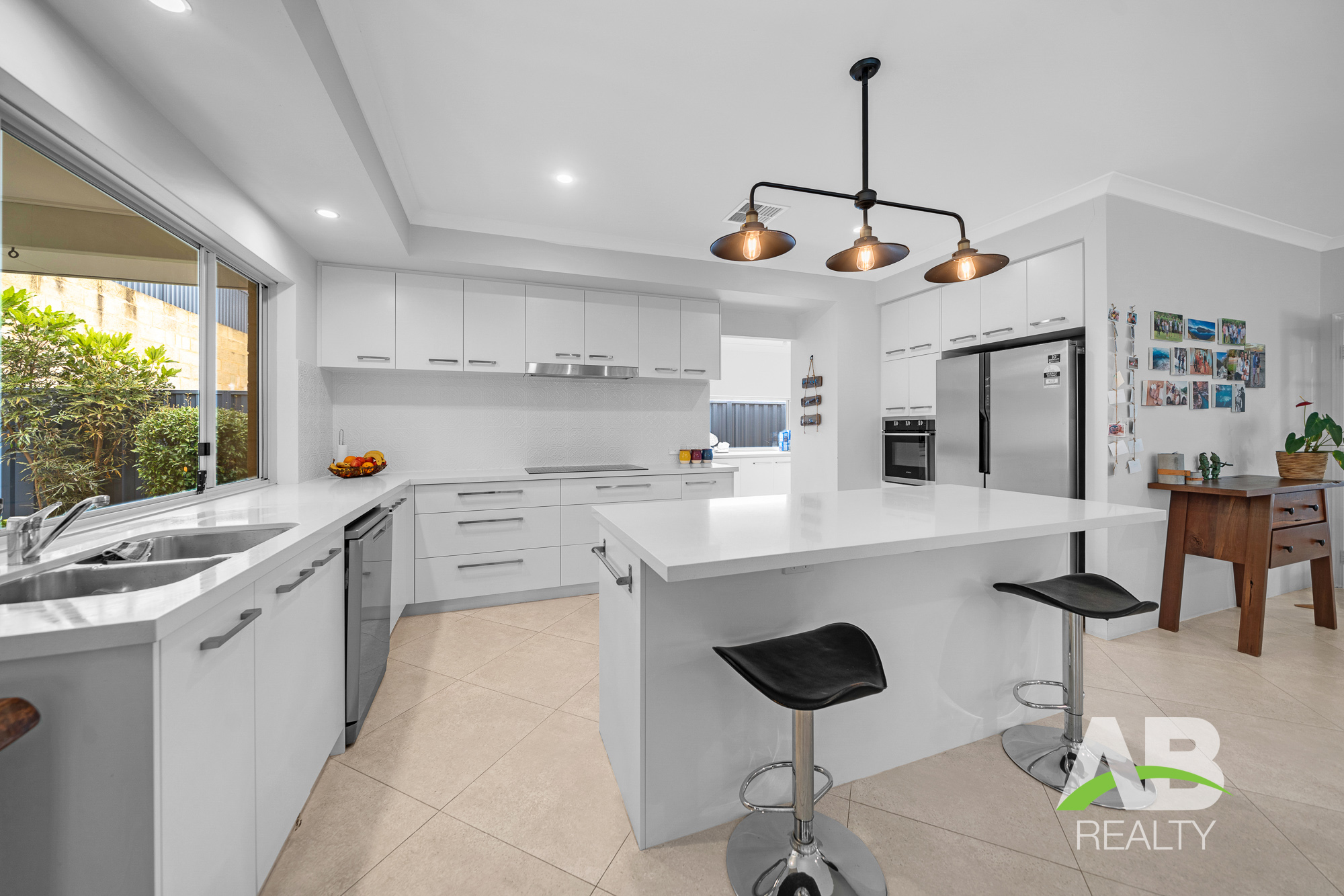 105258454 1724217078 74547 35GoundreyDrPearsallLRLogo