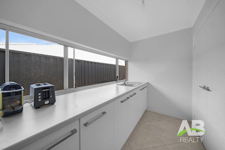 105258479 1724217082 74458 35GoundreyDrPearsallLRLogo