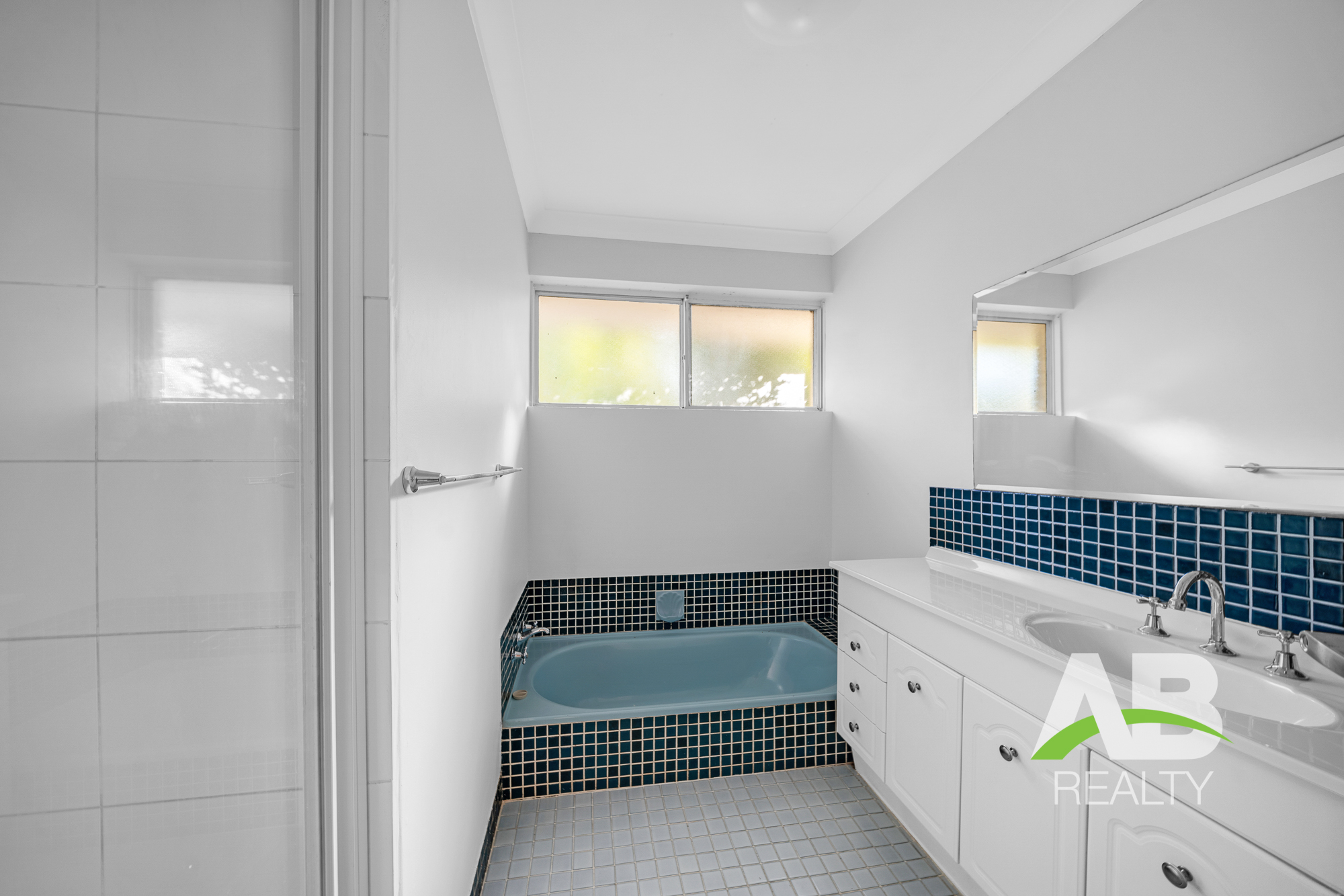 140661025 1742542989 188943 4WanillPlWannerooLRLogo