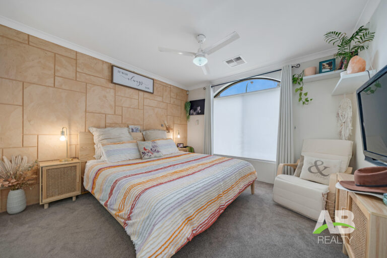 154056730 1751505559 35326 27LothertonWayHockingHRNoLogo