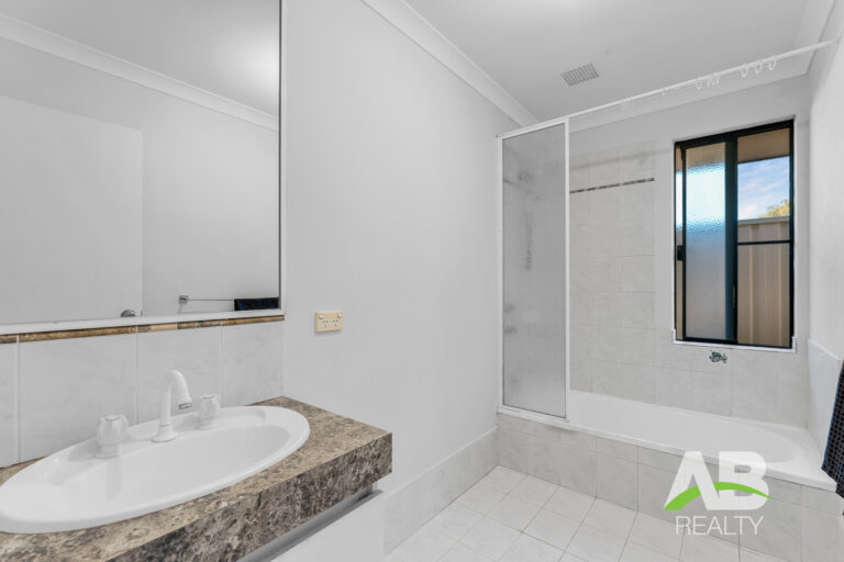 181296599 1767330880 65500 39BalladongLoopCarramarLRLogo