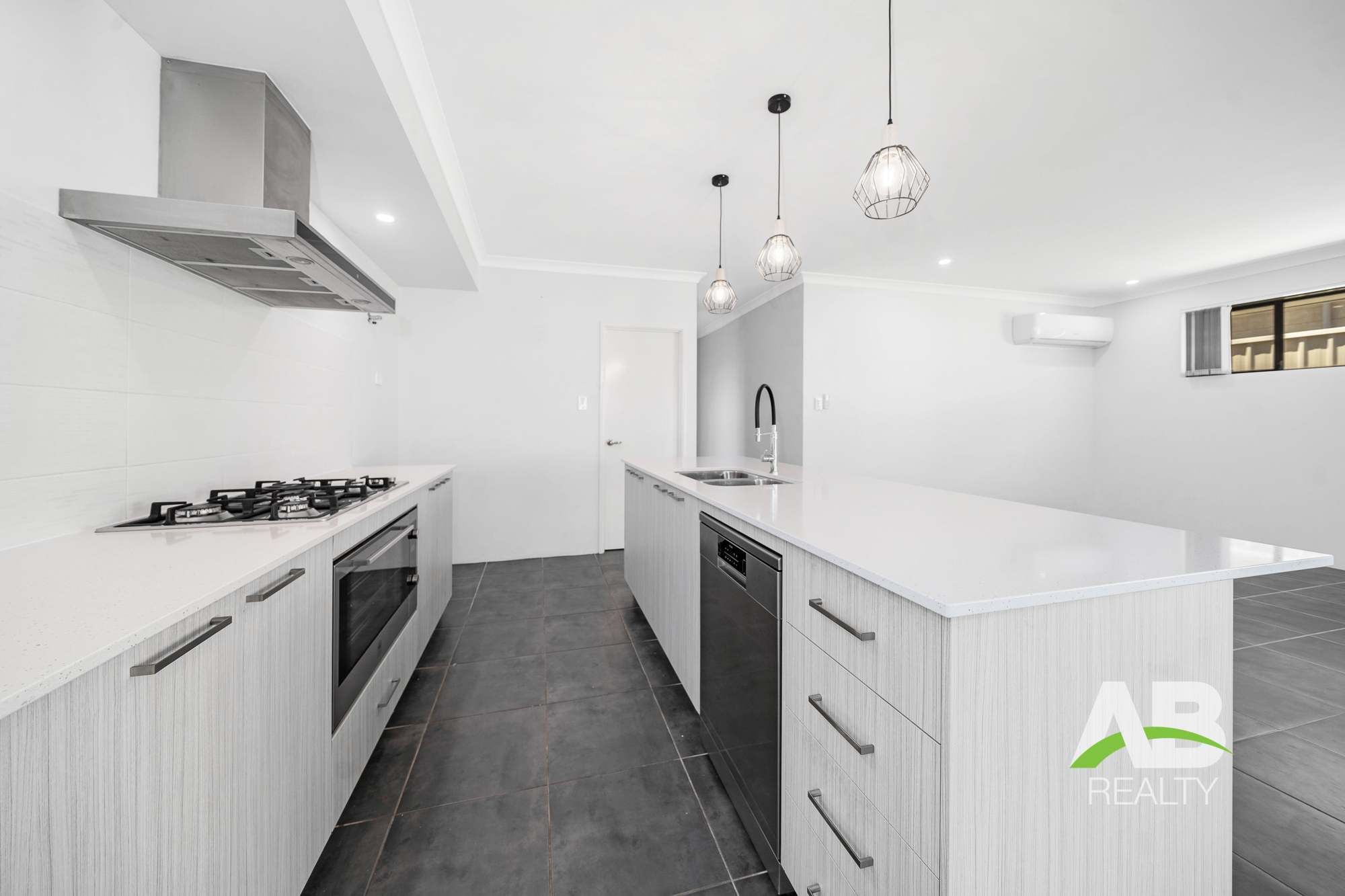 80502266 1706840195 28637 12LimariPlSinagraLRLogo