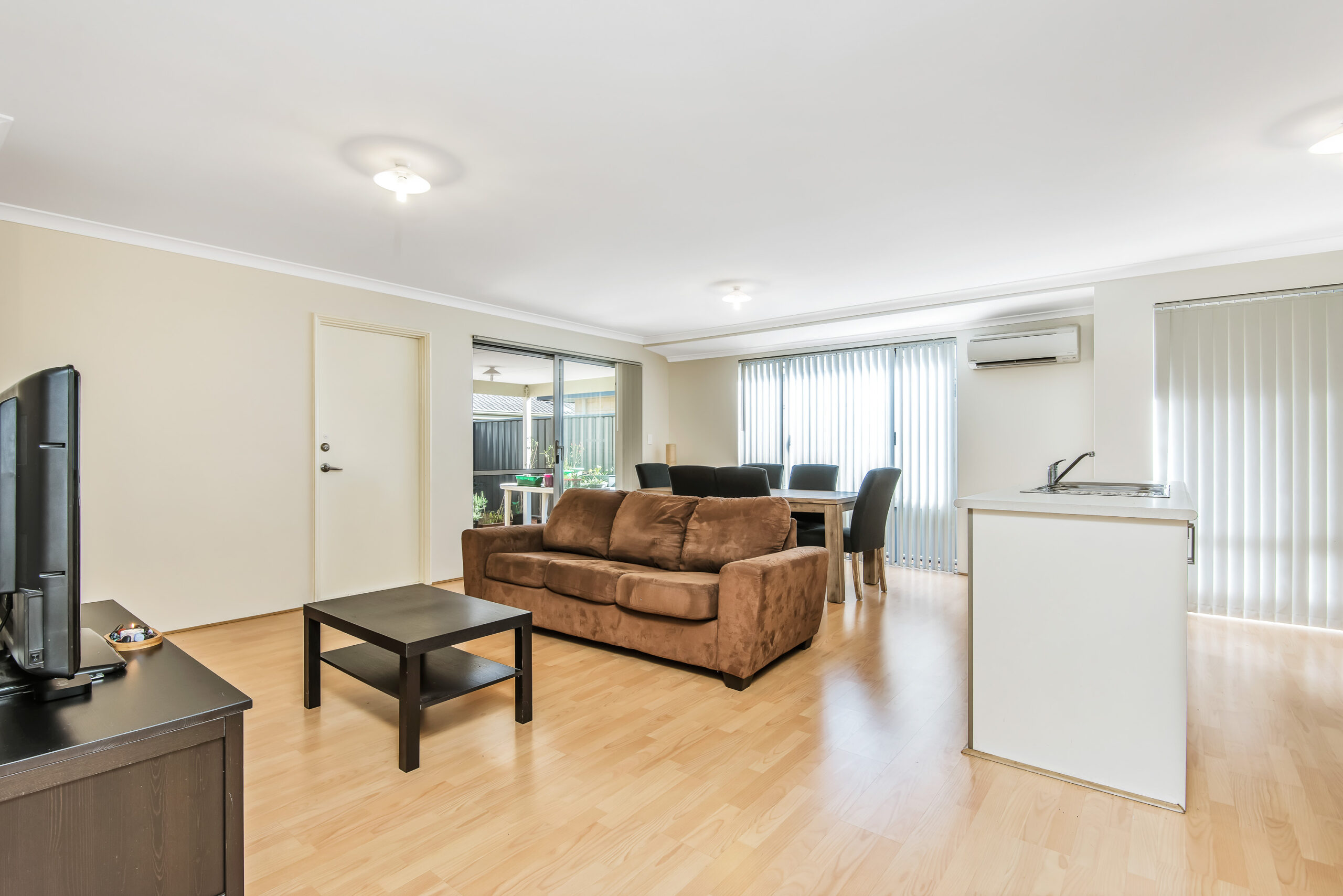 Mydimport 1599385414 hires.16079 63GrandisBlvdBanksiaGroveWeb