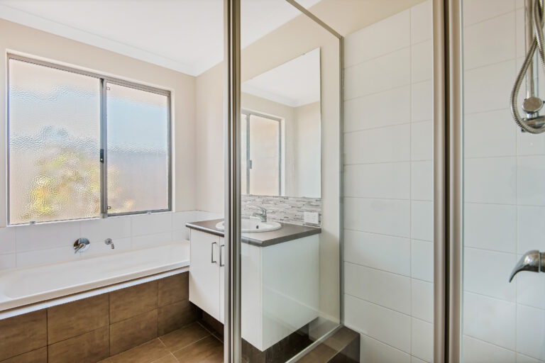 Mydimport 1599385414 hires.20804 63GrandisBlvdBanksiaGroveWeb