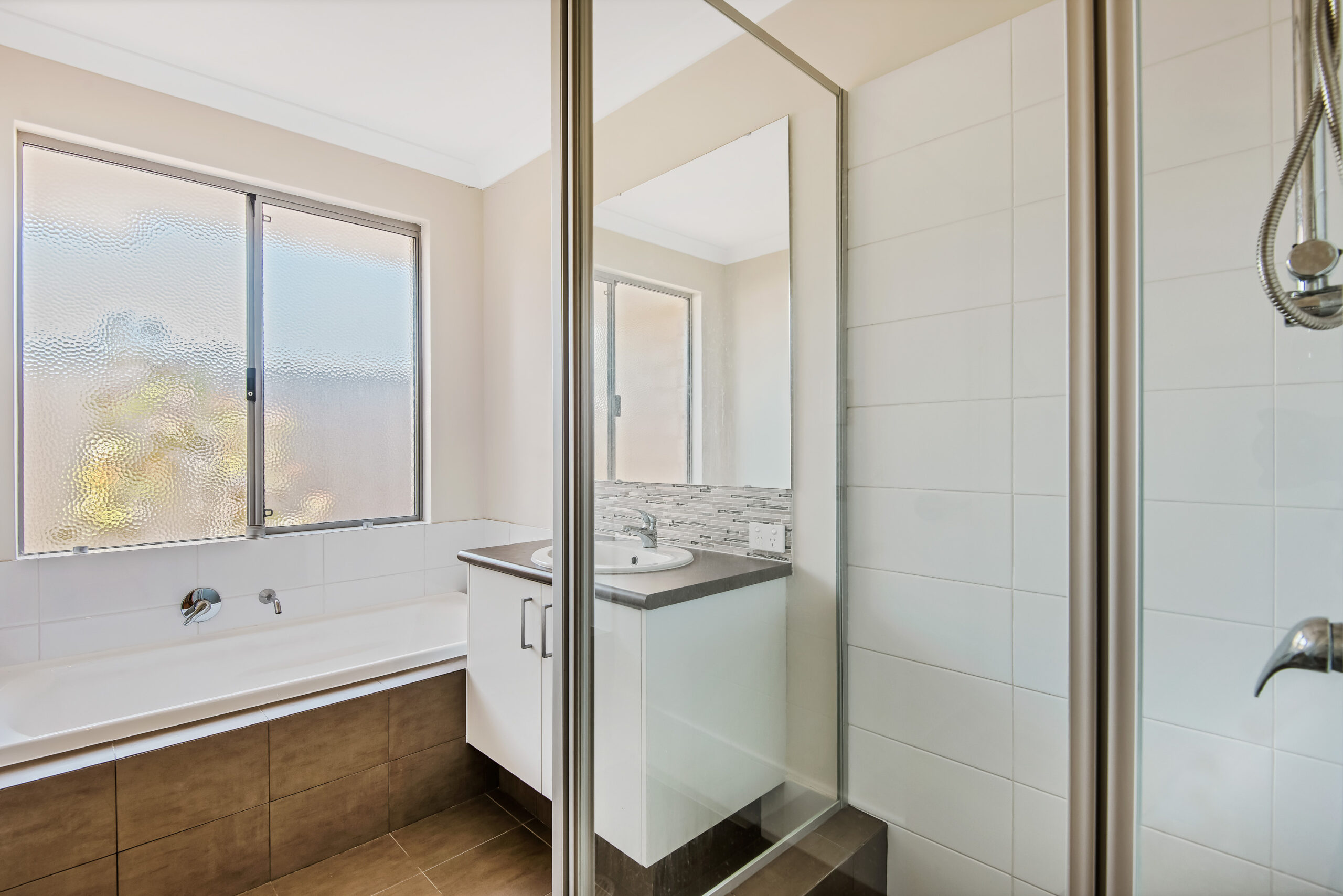 Mydimport 1599385414 hires.20804 63GrandisBlvdBanksiaGroveWeb