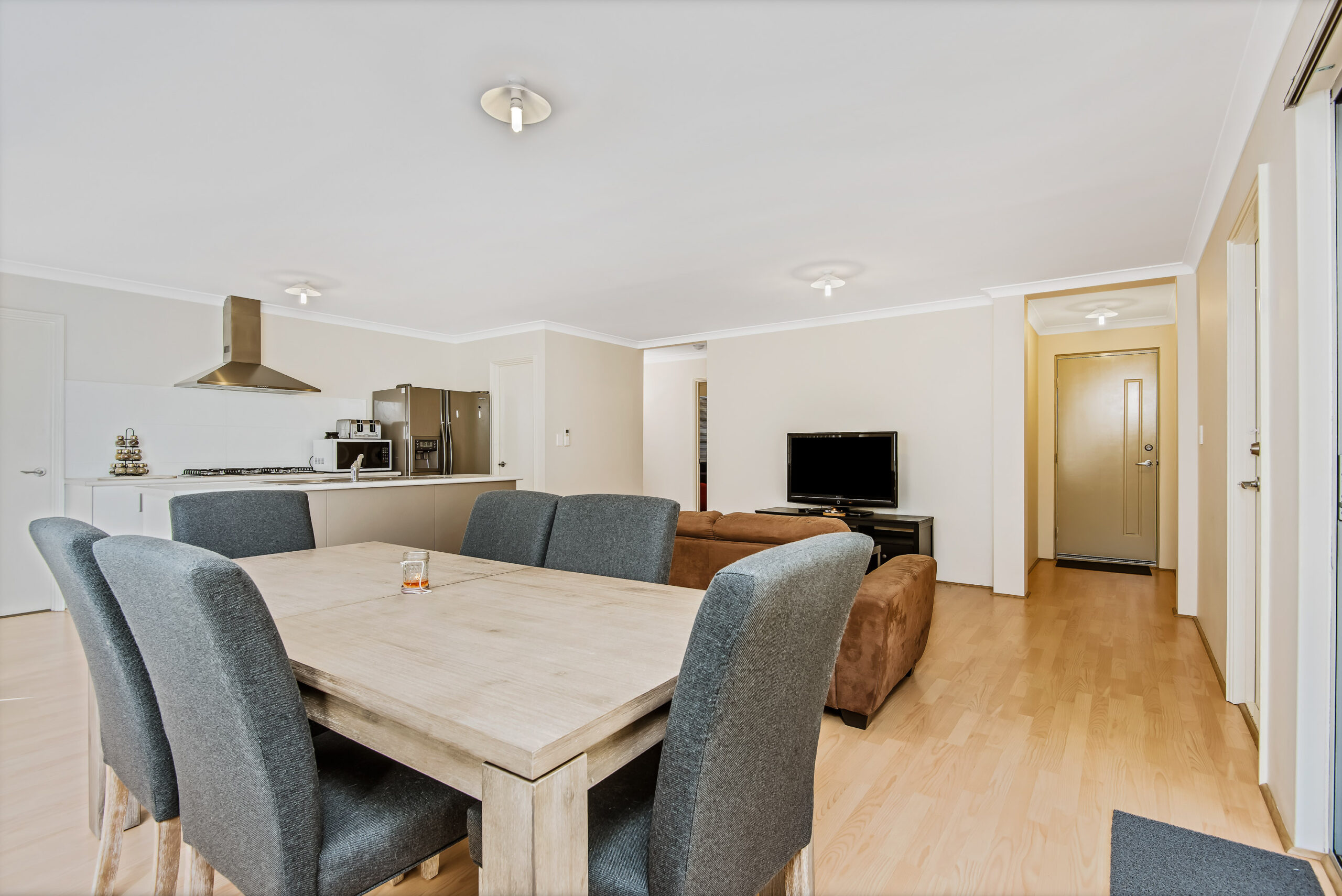 Mydimport 1599385414 hires.31783 63GrandisBlvdBanksiaGroveWeb