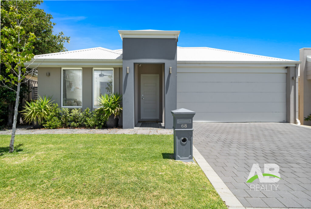 135666484 1739520789 188725 68LiriopePkwySinagraWeb