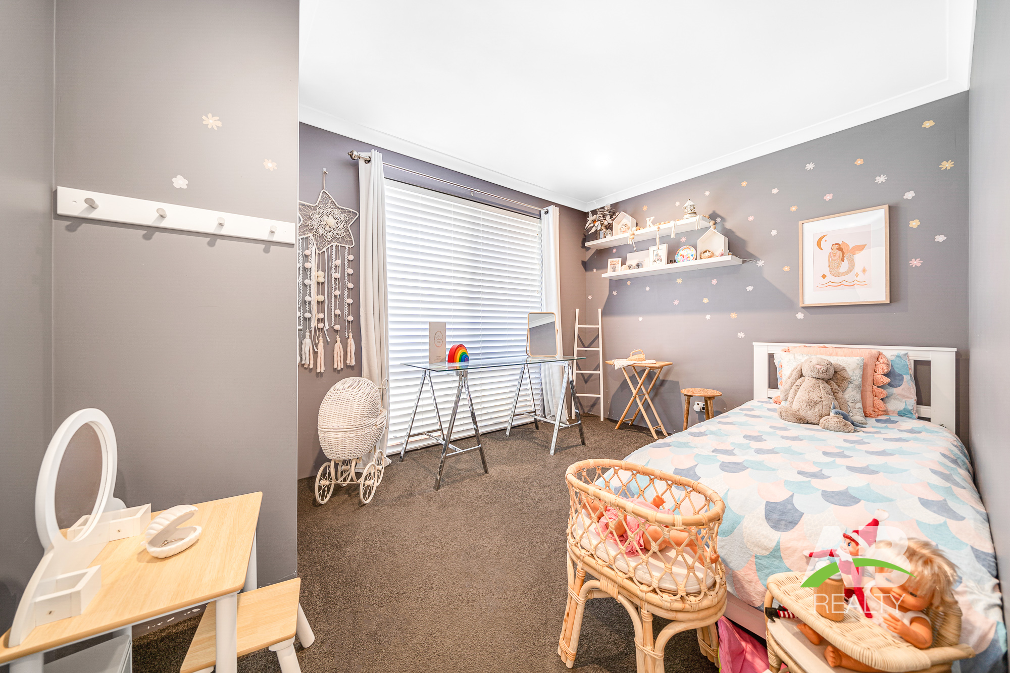 135666499 1739520803 188917 68LiriopePkwySinagraWeb