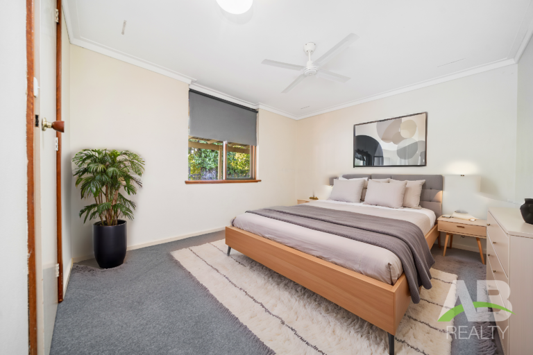 140481067 1742460454 201304 7 Noel Ct WannerooHRNoLogo 10 Bedroom Scandinavian