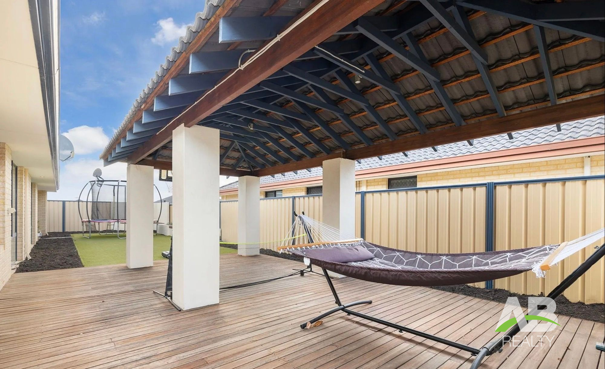 144353907 1744779043 75752 pcjxn2htvmi6znsjxnrbyham7a1