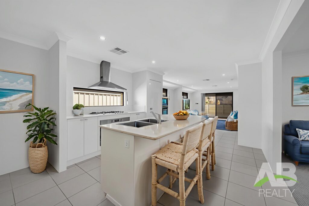 182826657 1768538451 83302 19 Limari Pl SinagraHRNoLogo 6 Kitchen Coastal