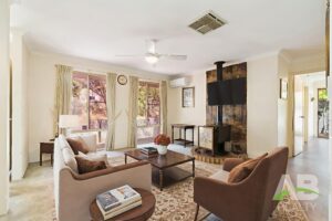 186815341 1770869008 70544 DSC00075 LivingRoom Standard