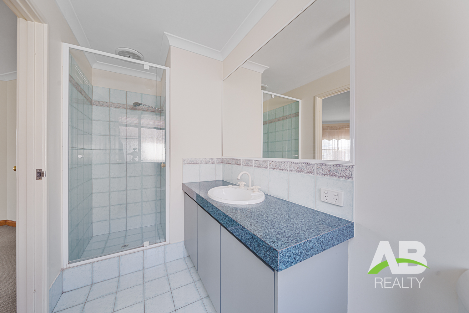 187006446 1770958354 88954 18BlackfriarsRdJoondalupLRLOGO