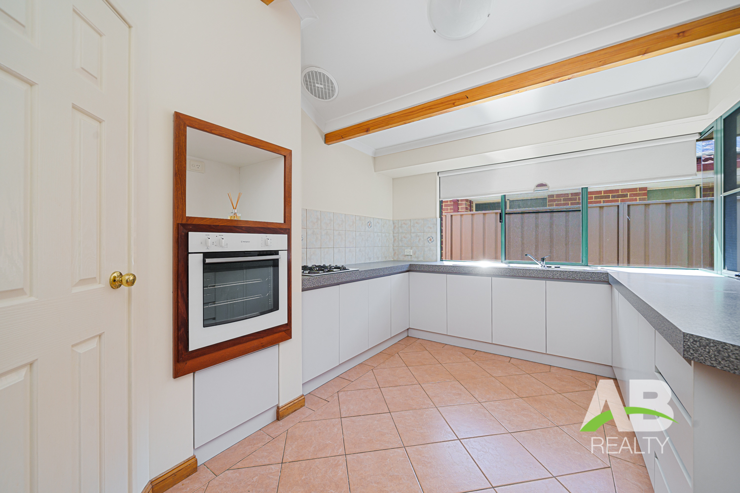 187006464 1770958356 75374 18BlackfriarsRdJoondalupLRLOGO