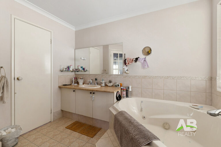 187962670 1771486856 116422 DSC00305