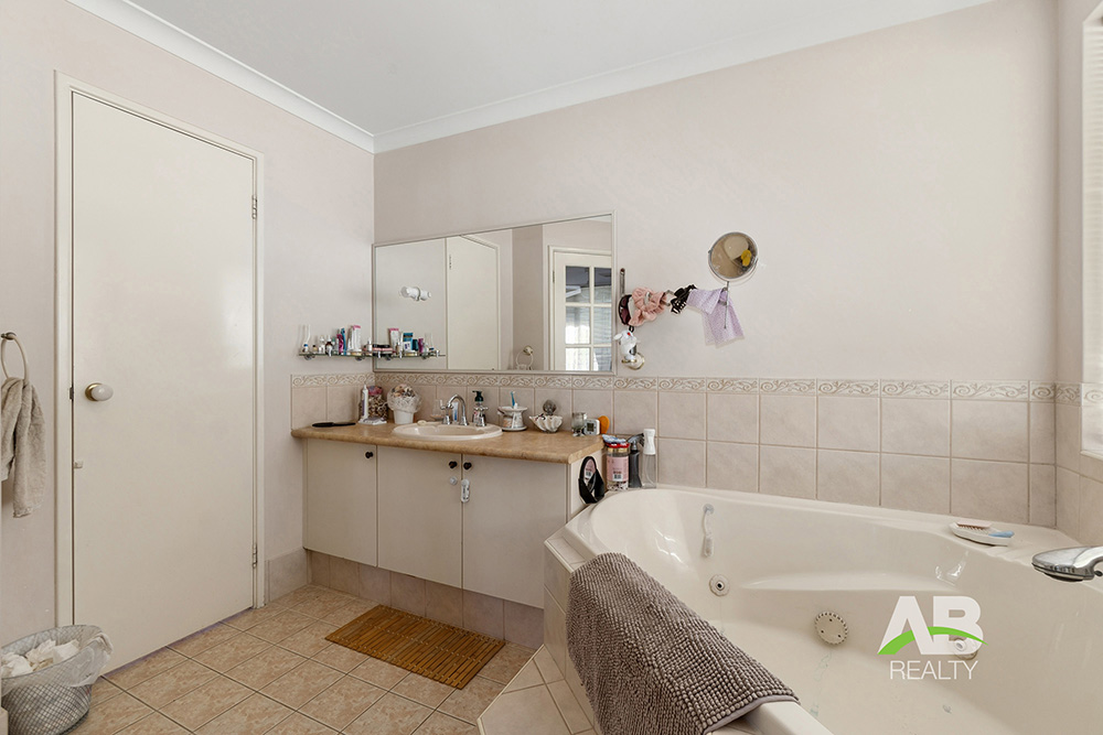 187962670 1771486856 116422 DSC00305