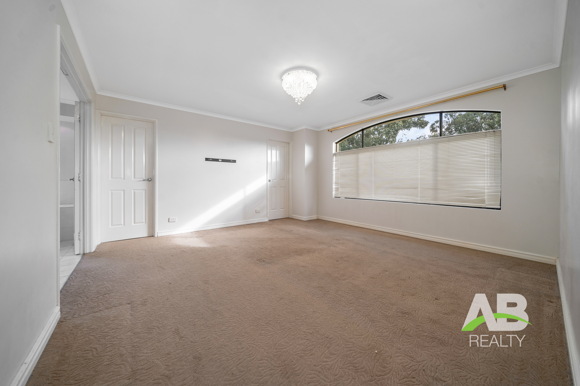 77774421 1701824794 13144 37TurnerPkwyCarramarLRLogo