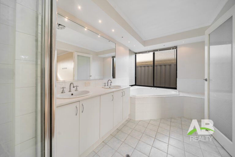 77774425 1701824796 26217 37TurnerPkwyCarramarLRLogo