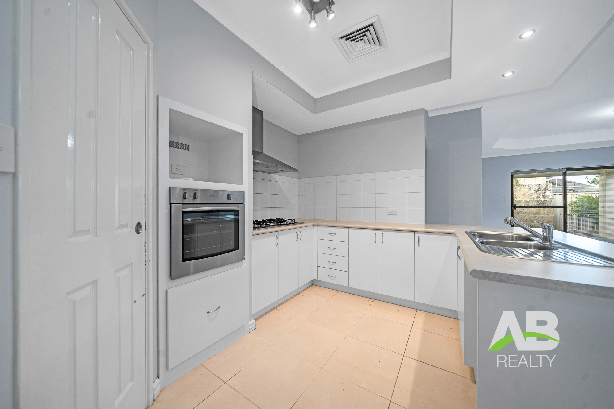 77774443 1701824803 18668 37TurnerPkwyCarramarLRLogo