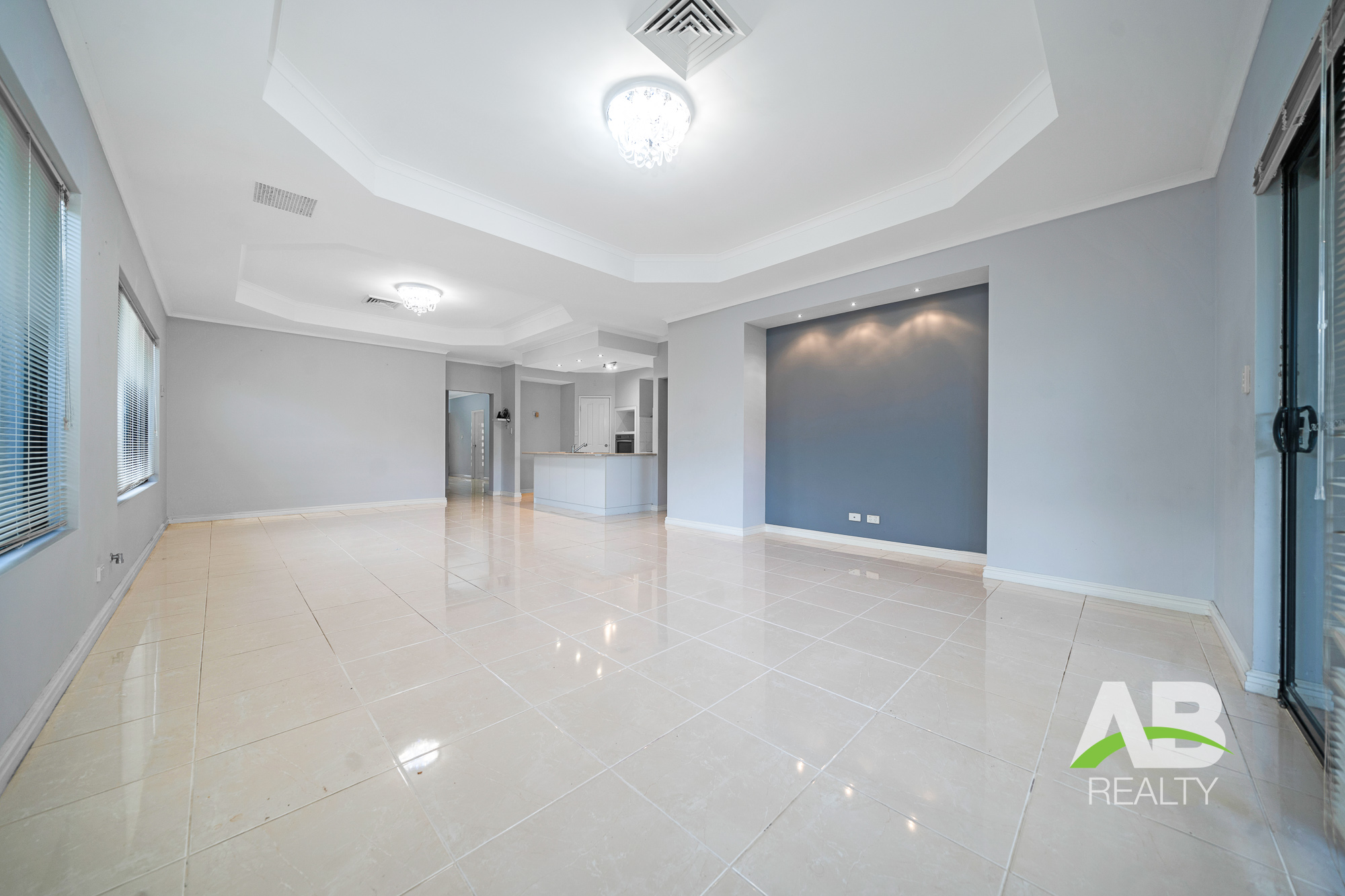 77774448 1701824805 13217 37TurnerPkwyCarramarLRLogo