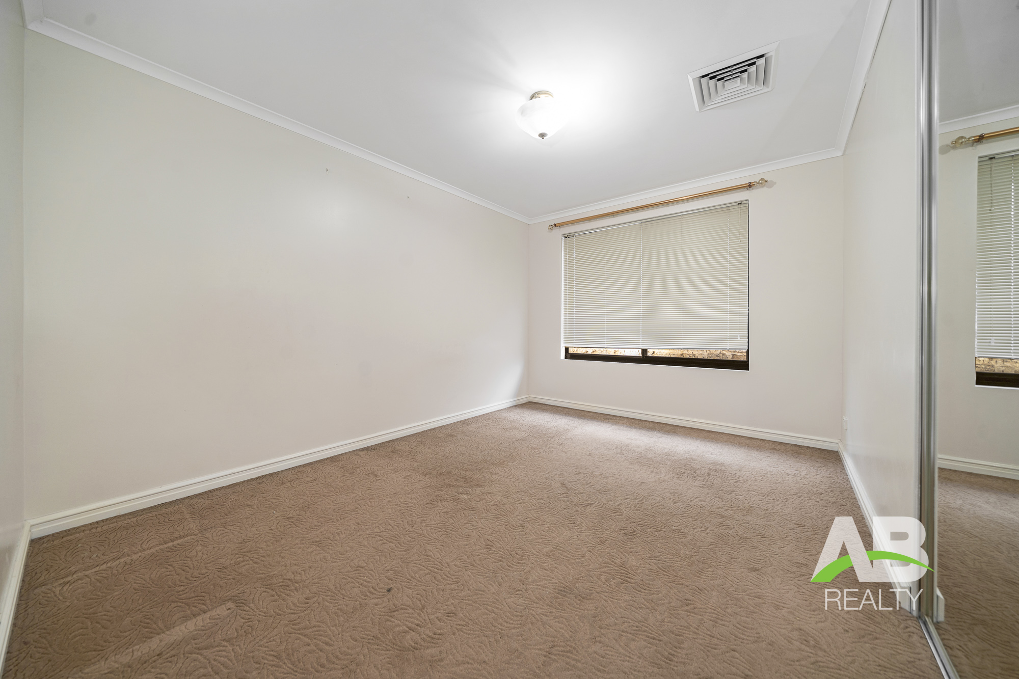 77774459 1701824810 11796 37TurnerPkwyCarramarLRLogo