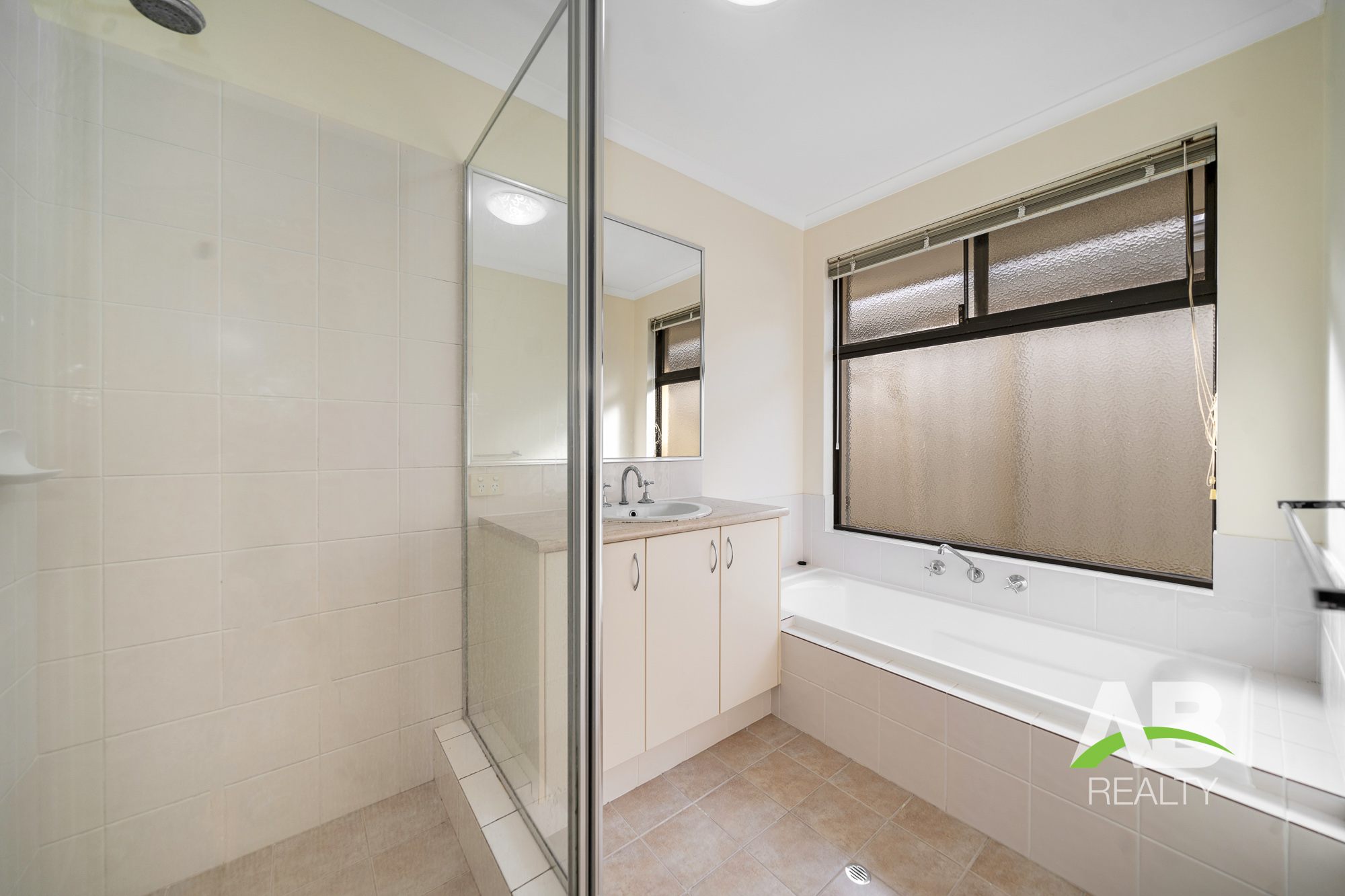 77774464 1701824812 12264 37TurnerPkwyCarramarLRLogo