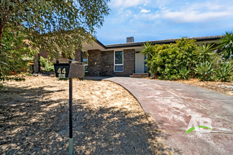 80452873 1706767063 6252 44CivicDrWannerooLRLogo