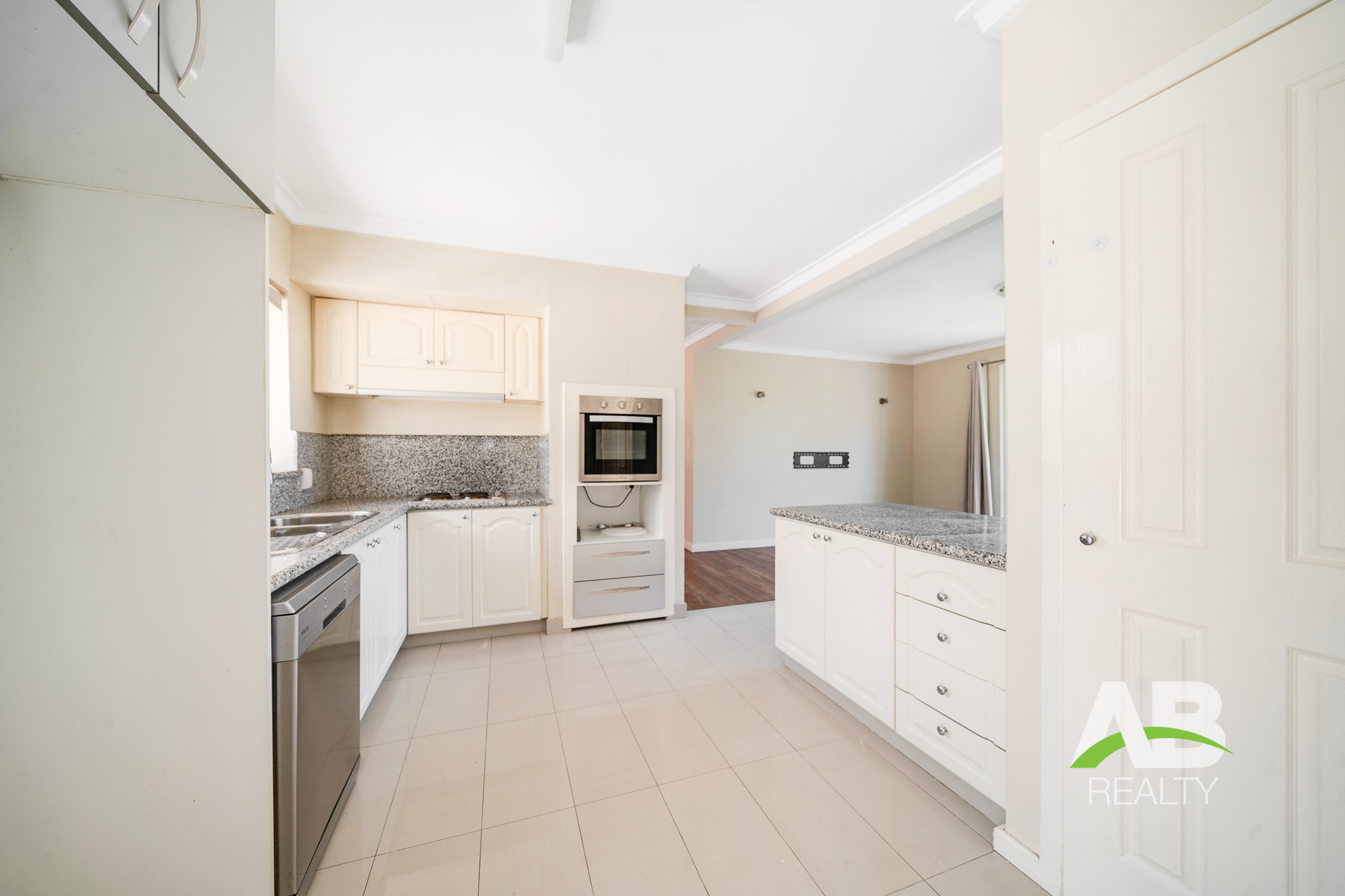 80452880 1706767072 6373 44CivicDrWannerooLRLogo