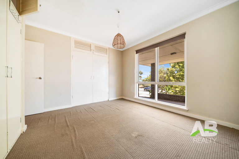 80452884 1706767077 5584 44CivicDrWannerooLRLogo