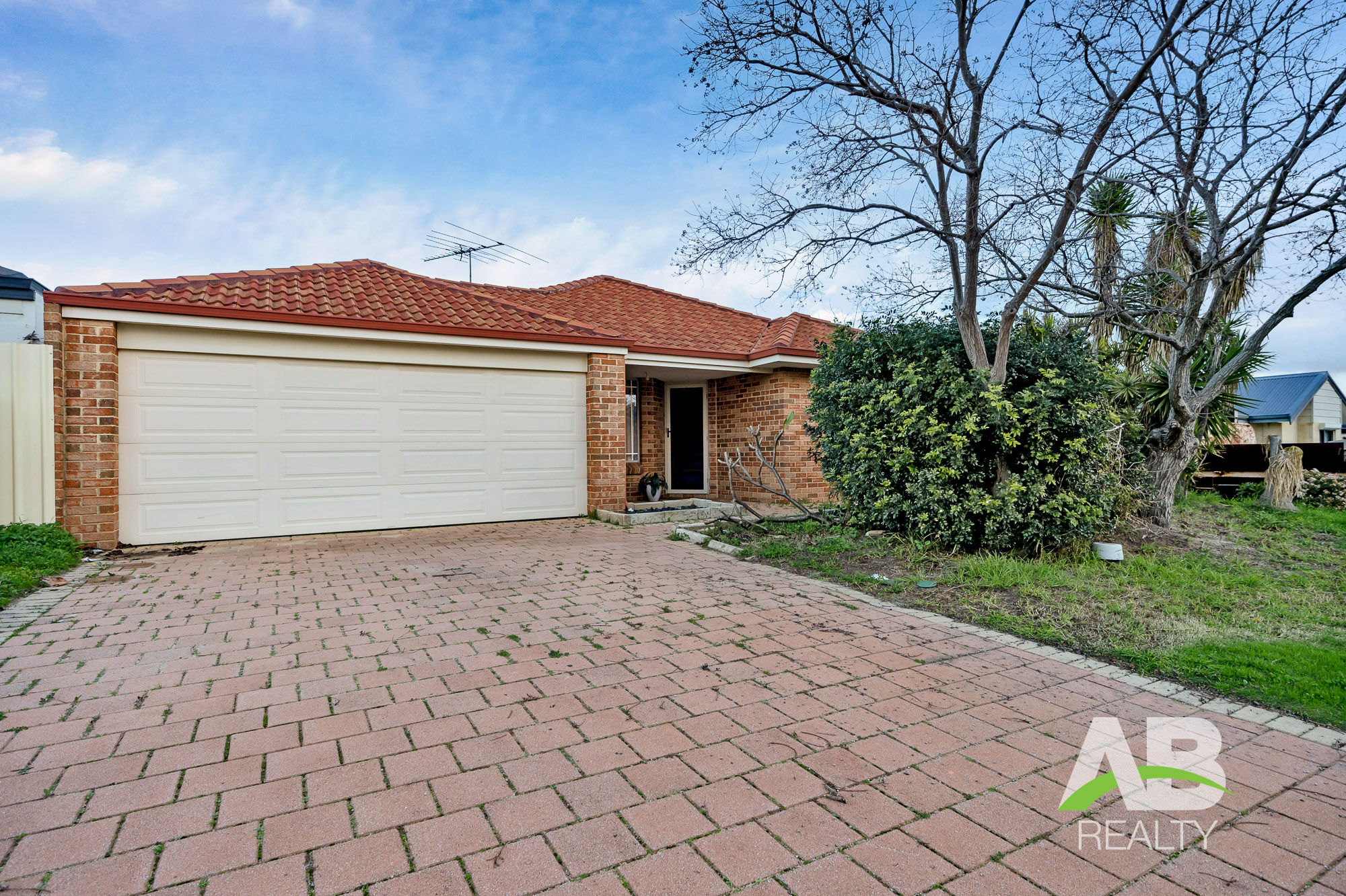 100825781 1721890307 266353 11MulwarrieCirWannerooLRLogo