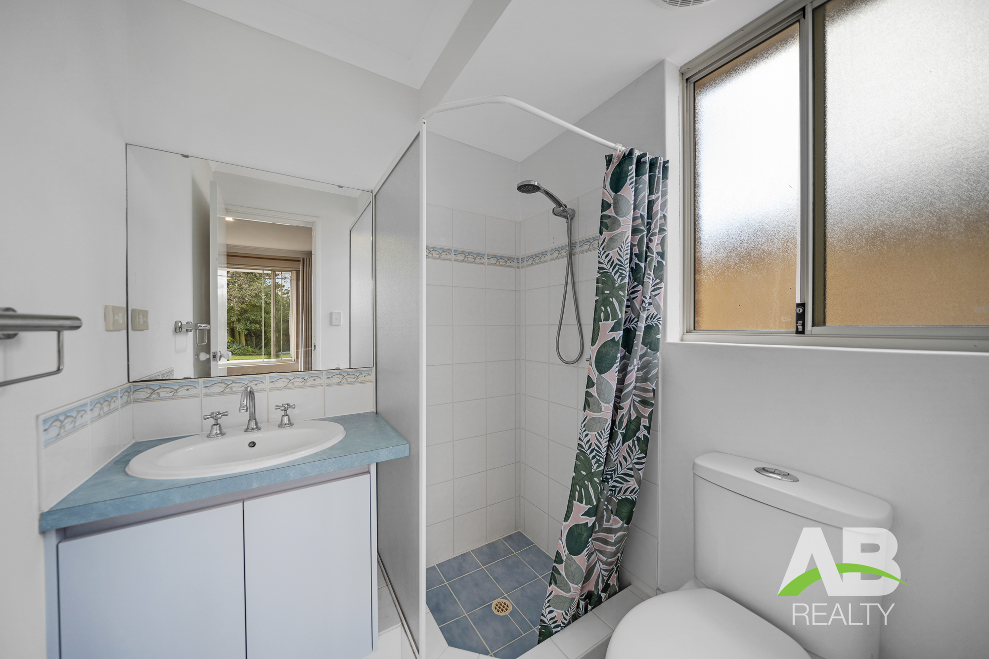 100825787 1721890310 98130 11MulwarrieCirWannerooLRLogo