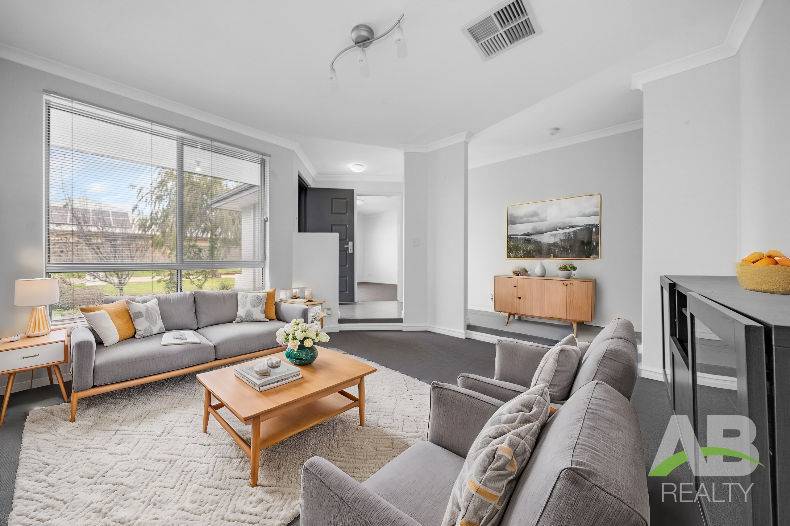 129373496 1734571814 136149 11 Tobermory Cres Butler HRNoLogo 2 LivingRoom Scandinavian 8