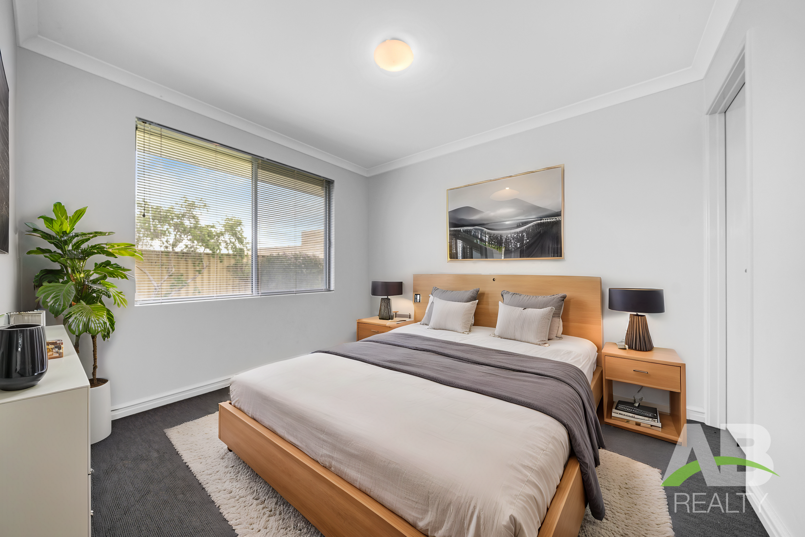 129377527 1734572630 137916 11 Tobermory Cres Butler HRNoLogo 10 Bedroom Scandinavian