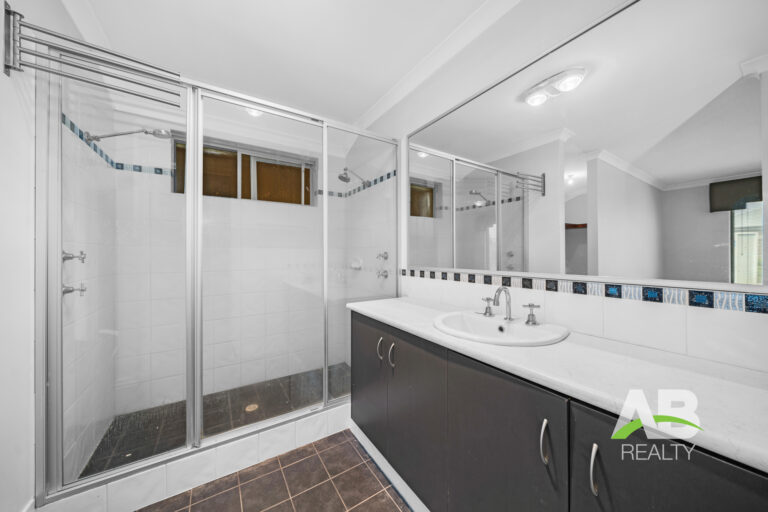 129377748 1734572652 149388 11TobermoryCresButlerLRLogo